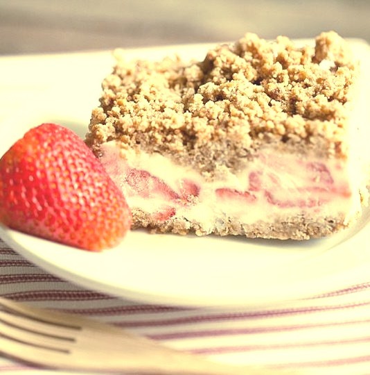 Frozen strawberry crunch cake by Rock UR Party