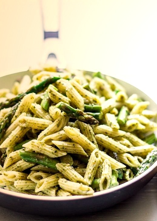 Mini Penne with Spicy Pesto and Asparagus