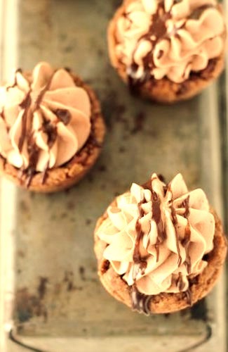Hot Chocolate Cookie Cups Beyond Frosting